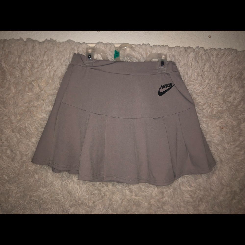 Grey Nike skirt